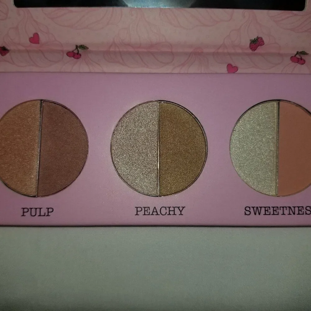 Trifle Cosmetics - Pavlova Palette - Blush & Bronzing Palette